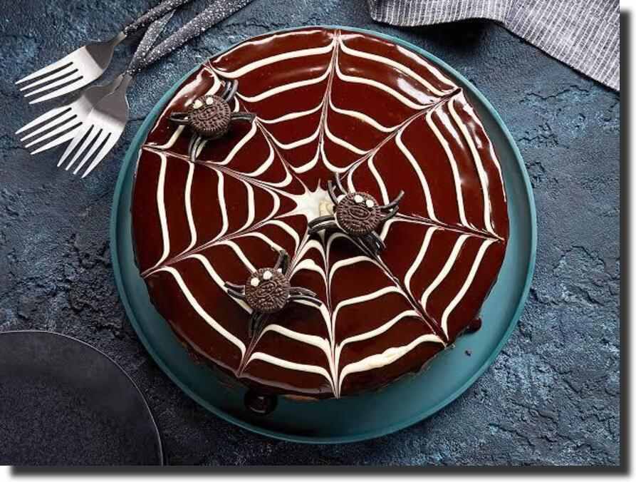 spider design cake